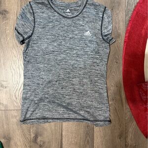 Woman athletic shirt  S